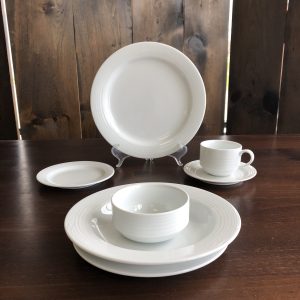 Arctic White China Dishware Setting-image