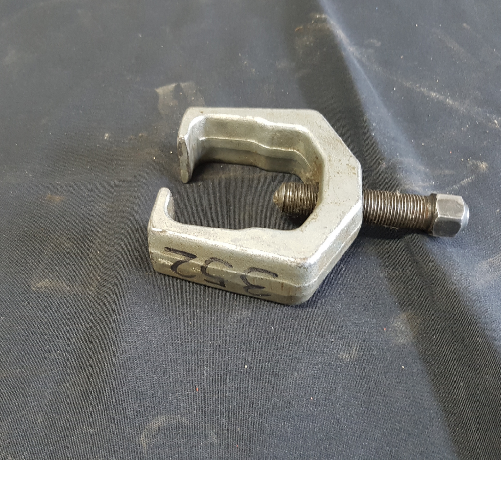Tie Rod End Extractor main image