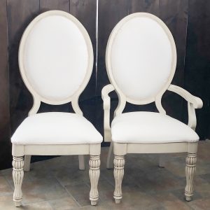 Bride & Groom Chairs Image